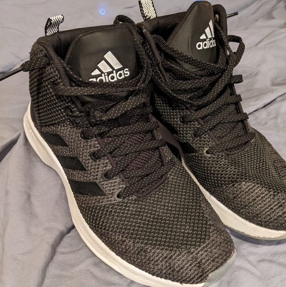 Adidas men's 8 1/2 sneaker - Picture 2 of 4